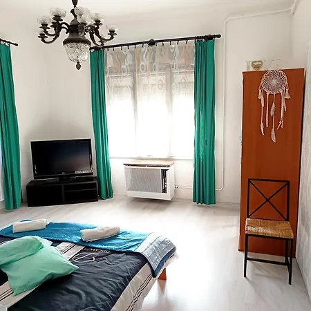 Kertvarosi Relax Apartmanhaz * Budapeşte