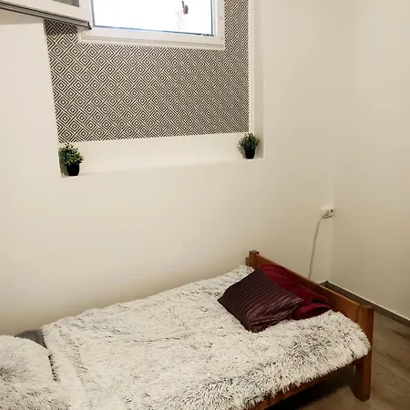 Kertvarosi Relax Apartmanhaz Daire Budapeşte